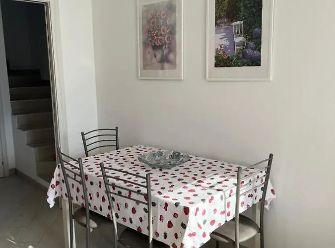 Semesterbostad La Punta Di Varenna