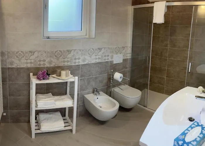 La Punta Di Semesterbostad Varenna